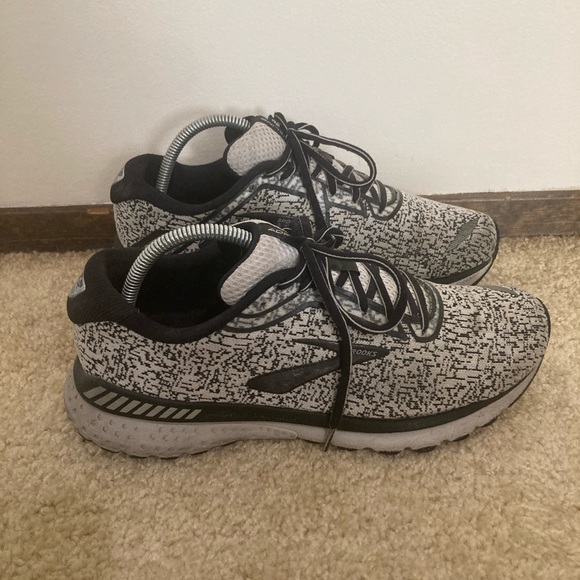 Brooks Adrenaline 20. Men’s size 9, Women’s 10.5 - Picture 3 of 8